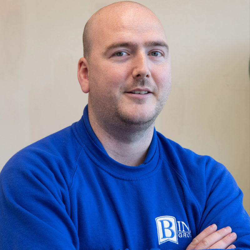Jamie MacLeod, Binn employee